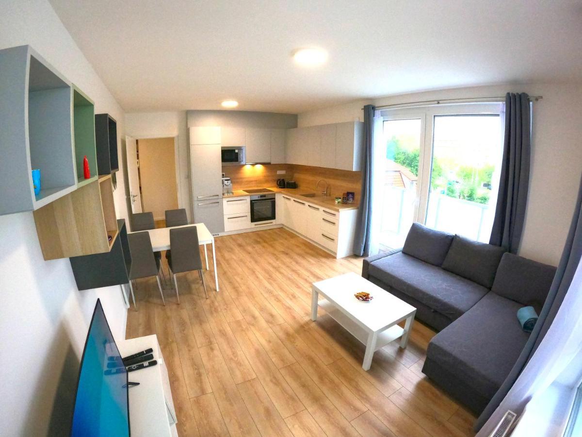 Brand New Apartment By Hockey Stadium Pressburg Exterior foto